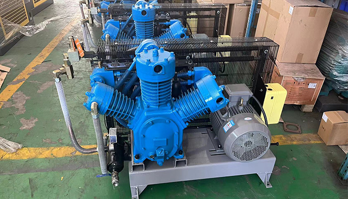 300公斤空氣壓縮機(jī) 300公斤空氣壓縮機(jī)